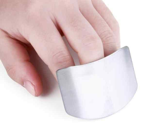 Stainless steel finger protector hand guards from 1h8x0d-zb, shown in a pack of 2, highlighting their durable design.