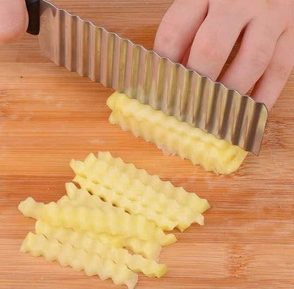 French stainless steel potato wave ripple knife by 1h8x0d-zb with a wavy blade and ergonomic handle.