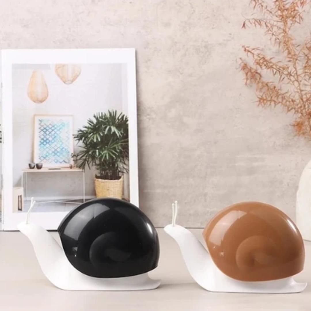 Portable snail-shaped liquid soap dispenser in light colors, 120ml capacity by 1h8x0d-zb.